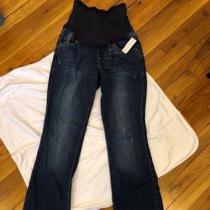 Old Navy maternity jeans NWT size 4 great wash!